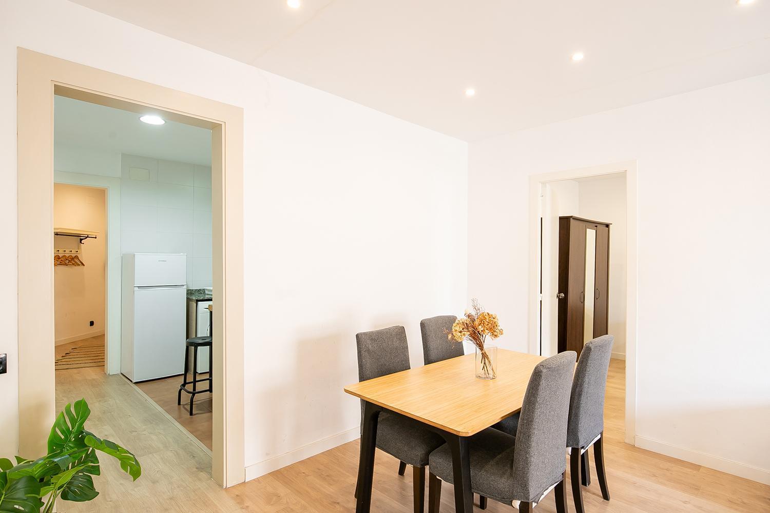 Beautiful Apartment With Terrace In Барселона Экстерьер фото